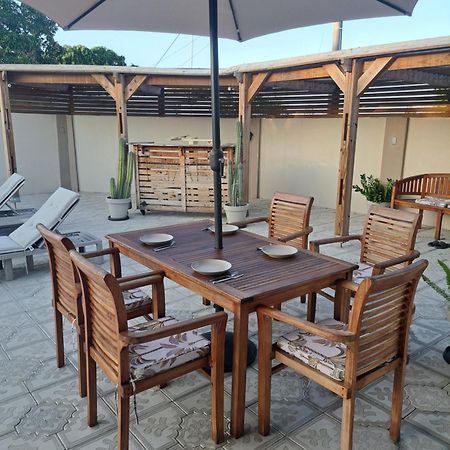 Lovely Caribbean Family Villa With Private Pool Willemstad Bagian luar foto