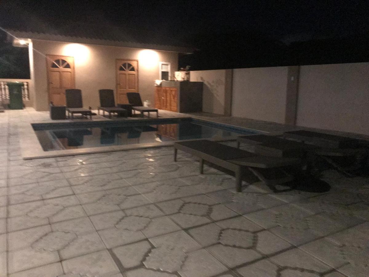 Lovely Caribbean Family Villa With Private Pool Willemstad Bagian luar foto
