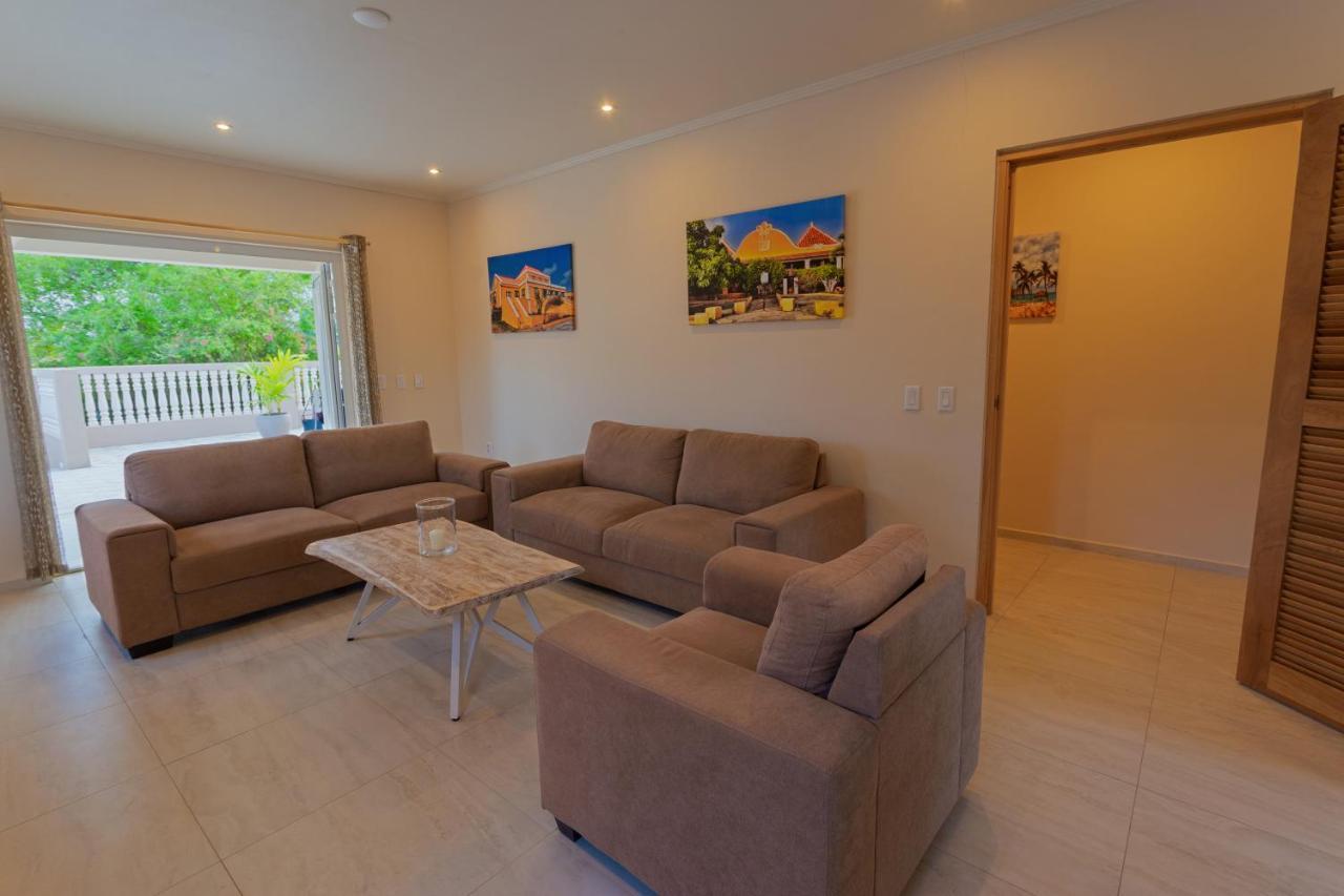 Lovely Caribbean Family Villa With Private Pool Willemstad Bagian luar foto